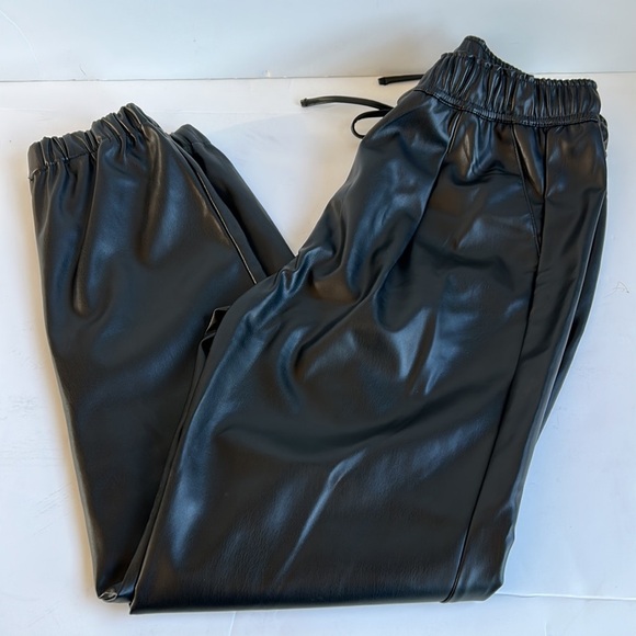Love Tree vegan leather black drawstring jogger with 4 pockets. - Picture 11 of 16